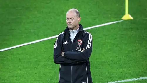 ياس توروب مدرب الأهلي المصري