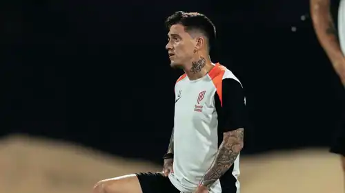 أوتافيو في تدريبات القادسية