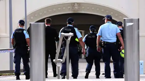 عناصر من الشرطة الأسترالية في مكان العملية