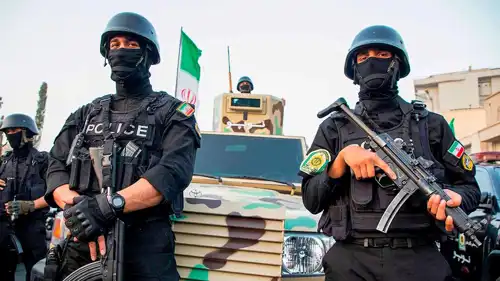 قوات أمن إيرانية