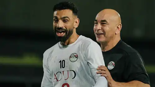 محمد صلاح مع حسام حسن