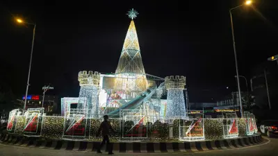 أضواء عيد الميلاد في جزيرة فيكتوريا، لاغوس، نيجيريا