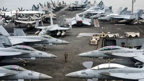 حاملة الطائرات يو إس إس أبراهام لينكولن