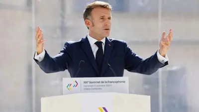 إيمانويل ماكرون يلقي كلمة في قمة الفرنكوفونية