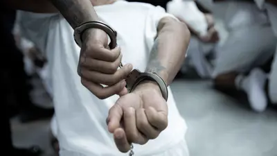 أفراد العصابة لدى وصولهم السلفادور