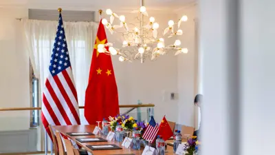 علما الولايات المتحدة والصين