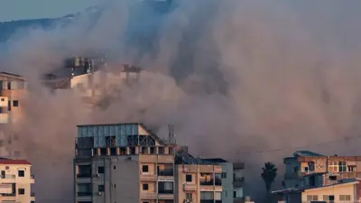 تصاعد الدخان فوق جنوب لبنان في أعقاب غارة إسرائيلية