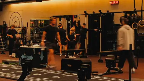 صالة تابعة لنادي كلوب هاوس في بيبيك بإسطنبول