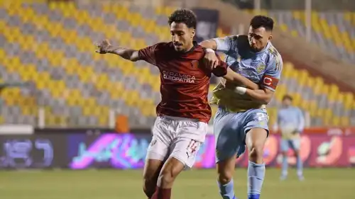 من مباراة الأهلي وسيراميكا في الدوري المصري