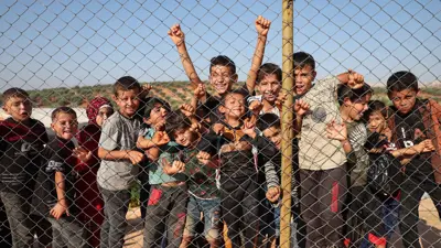 أطفال سوريون في أحد المخيمات