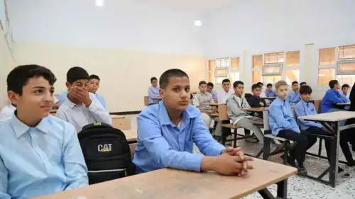 طلاب ليبيون على مقاعد الدراسة