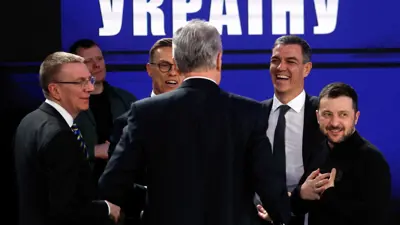 زيلينسكي مع زعماء أوروبيين في قمة "دعم أوكرانيا"