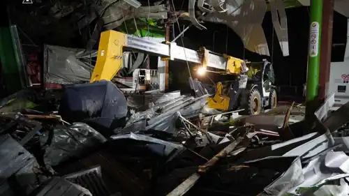 من موقع الهجوم