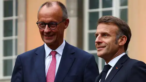  المستشار الألماني فريدريش ميرتس والرئيس الفرنسي إيمانويل ماكرون 