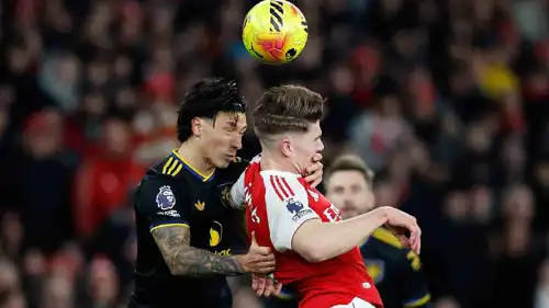 مباراة مانشستر يونايتد وآرسنال في الدوري الإنجليزي