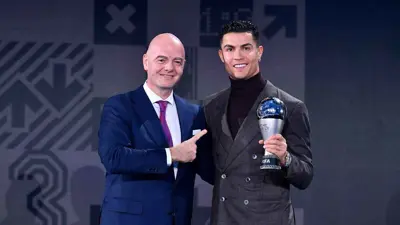 رونالدو وجياني إنفانتينو 