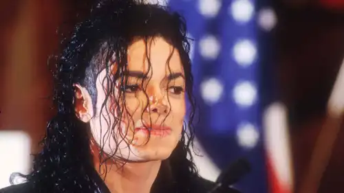 النجم الراحل مايكل جاكسون 