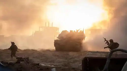 جنود إسرائيليون خلال العمليات في قطاع غزة