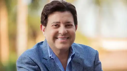 الفنان هاني شاكر 