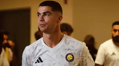 رونالدو قبل انطلاق مباراة النصر ضد الاتحاد