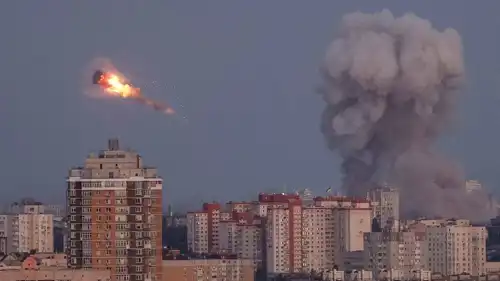 أوكرانيا تقول إن استمرار الهجوم الروسي يعيق إجراء انتخابات