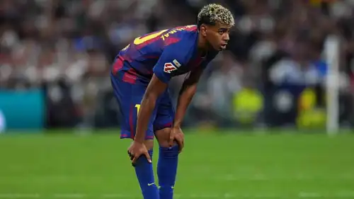 لامين يامال نجم برشلونة