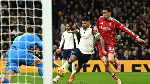 مباراة ليفربول وتوتنهام في الدوري الإنجليزي
