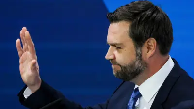  نائب الرئيس الأمريكي جيه دي فانس