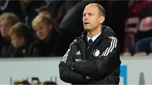 جيس ثورب مدرب أوغسبورغ الألماني السابق