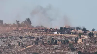 آثار ضربات إسرائيلية ضد مواقع لحزب الله