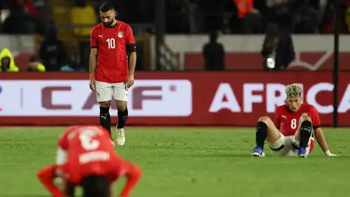 محمد صلاح وإمام عاشور بعد خسارة مصر أمام نجيريا