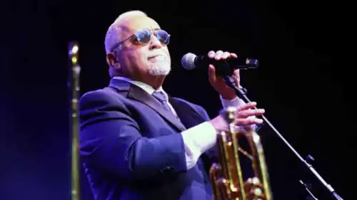 ويلي كولون خلال حفل سابق في سان خوان