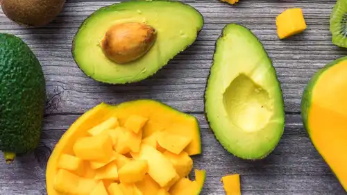 المانجو والأفوكادو