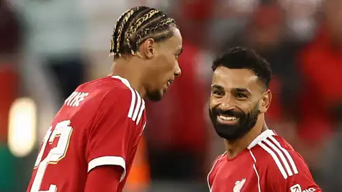 هوغو إيكيتيكي ومحمد صلاح