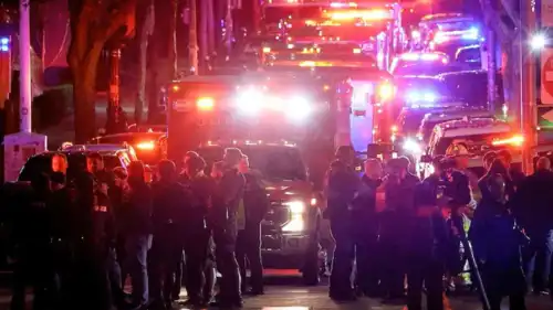 عناصر أمنية في موقع هجوم جامعة براون 