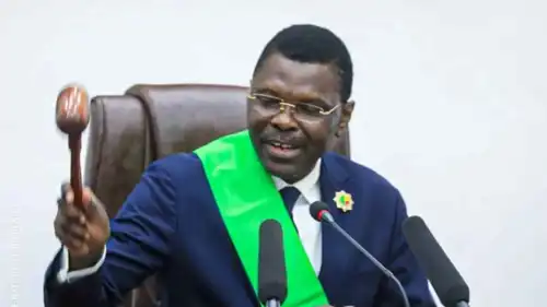 جوزيف دجوجبينو، رئيس البرلمان في بنين