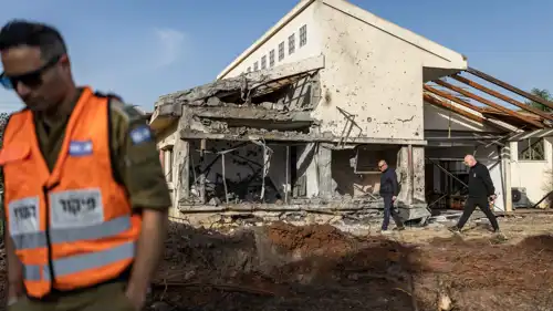  منزل متضرر وسط إسرائيل أصيب بصاروخ حزب الله