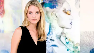 الفنانة الألمانية كارولين ويندلين 