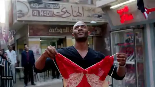 محمد رمضان في اللقطة المثيرة للجدل من "الأسطورة"