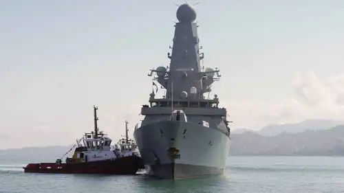 مدمرة تابعة للبحرية البريطانية