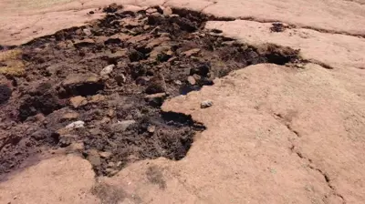 صورة متداولة للشقوق الأرضية بأزيلال المغربية