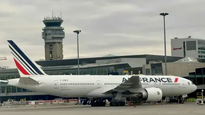 طائرة شركة الخطوط الجوية الفرنسية في مطار مونتريال 