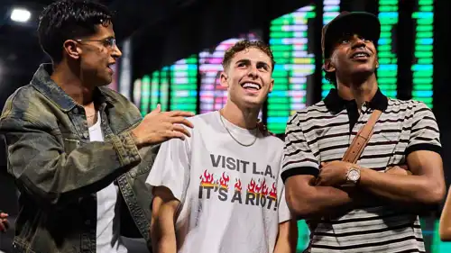 لامين يامال في دوري الملوك مع فيرمين لوبيز وكانسيلو