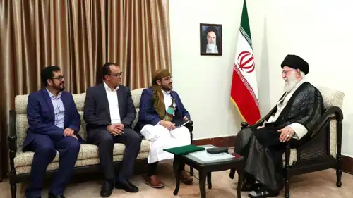 خامنئي يستقبل وفد من قيادات ميليشيا الحوثي _ أرشيف