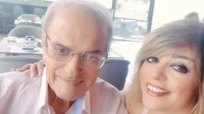 الشاعر السوري نظمي عبد العزيز وابنته