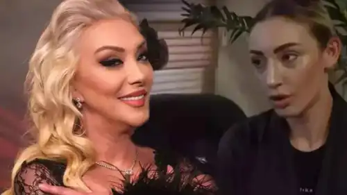 الممثلة غوللو وابنتها تويان