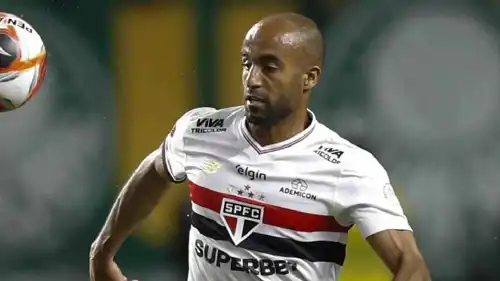 لوكاس مورا نجم ساو باولو البرازيلي