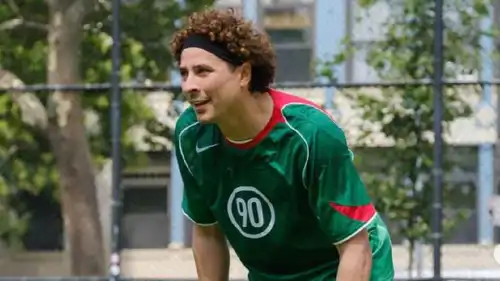 غييرمو أوتشوا حارس مرمى منتخب المكسيك