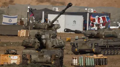 وحدات مدفعية إسرائيلية قرب قطاع غزة