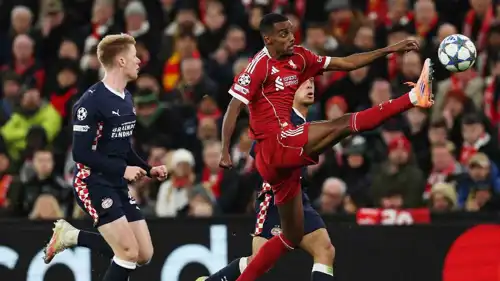 مباراة ليفربول الإنجليزي وآيندهوفن الهولندي في دوري أبطال أوروبا